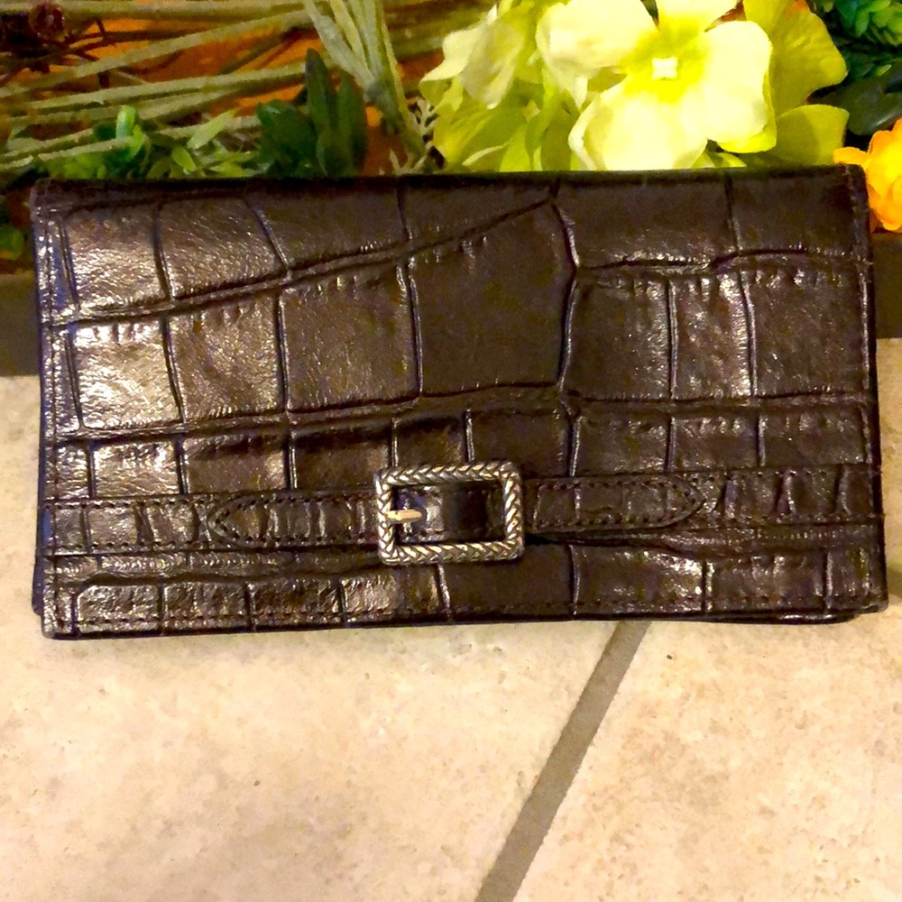 Brighton wallet